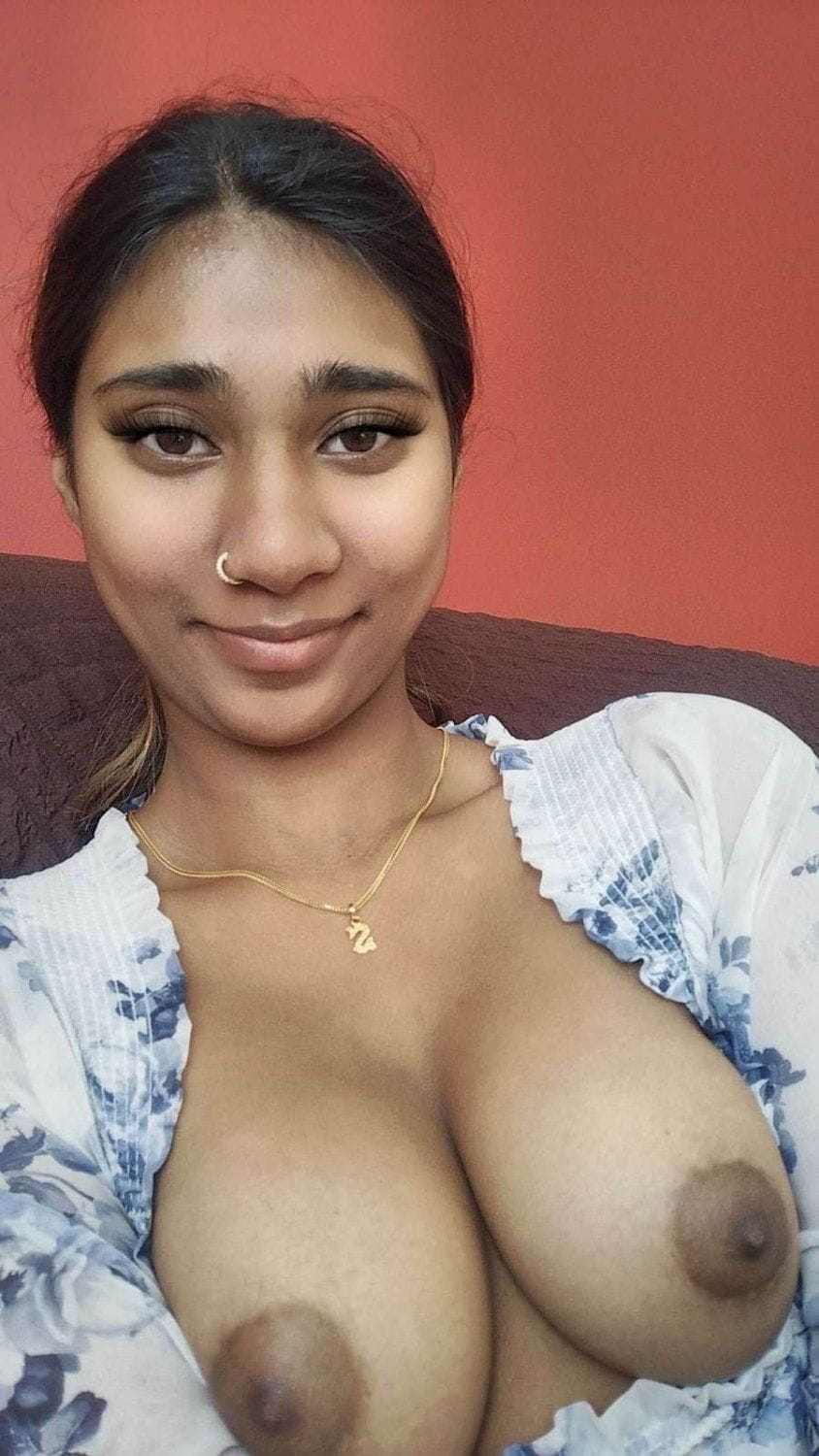 Beautiful Sl Horny Girl Show Hot Boobs Press Sexy Shaved Oil Rubbing