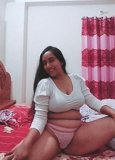 Horny Bengali Cheater GF Spreading For Her Bestfriend