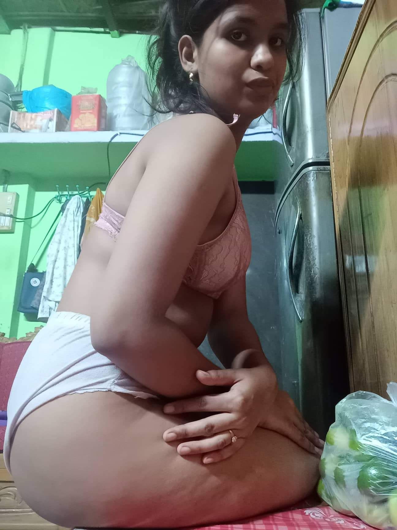 Bengali GF Labonno Pressing Boobs And Masturbating With Banana,Cucumber,Carrot (Update)