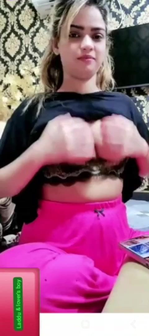 Beautiful Paki Tiktoker Showing