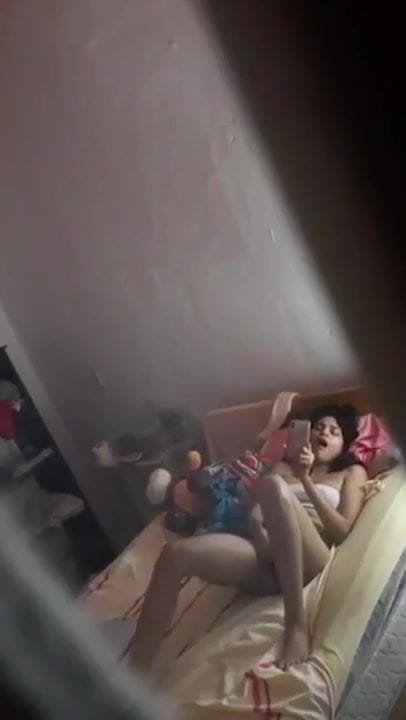 Desi Girl Pussy Fingering  Showing Bf On VideoCall Capture By Neighbour