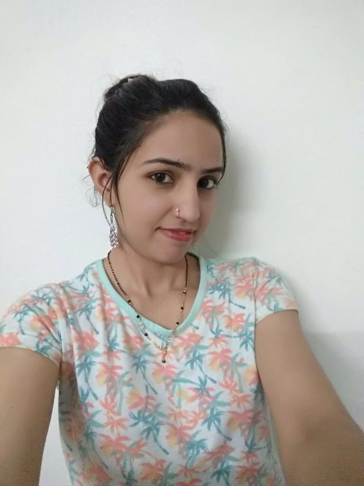 Beautiful Horny Slim Girlfriend Teasing And Nude Fucking - Additional Image