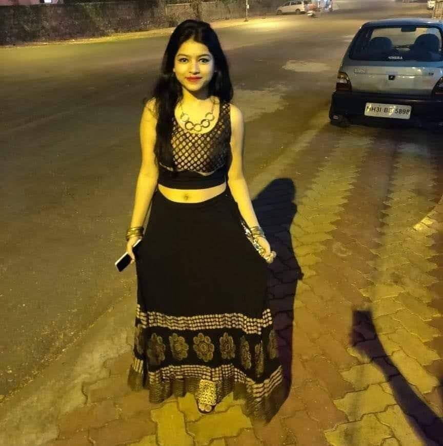 Desi Beautiful Indian Horny Naughty Sisters Homemade Full Nude Modeling, Fucking, Blowjobs & Peeing Pics & Videos Update - Additional Image