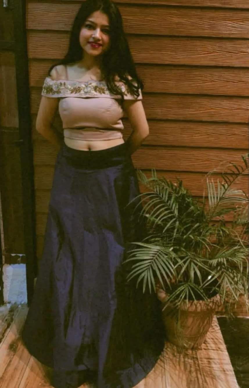 Desi Beautiful Indian Horny Naughty Sisters Homemade Full Nude Modeling, Fucking, Blowjobs & Peeing Pics & Videos Update - Additional Image