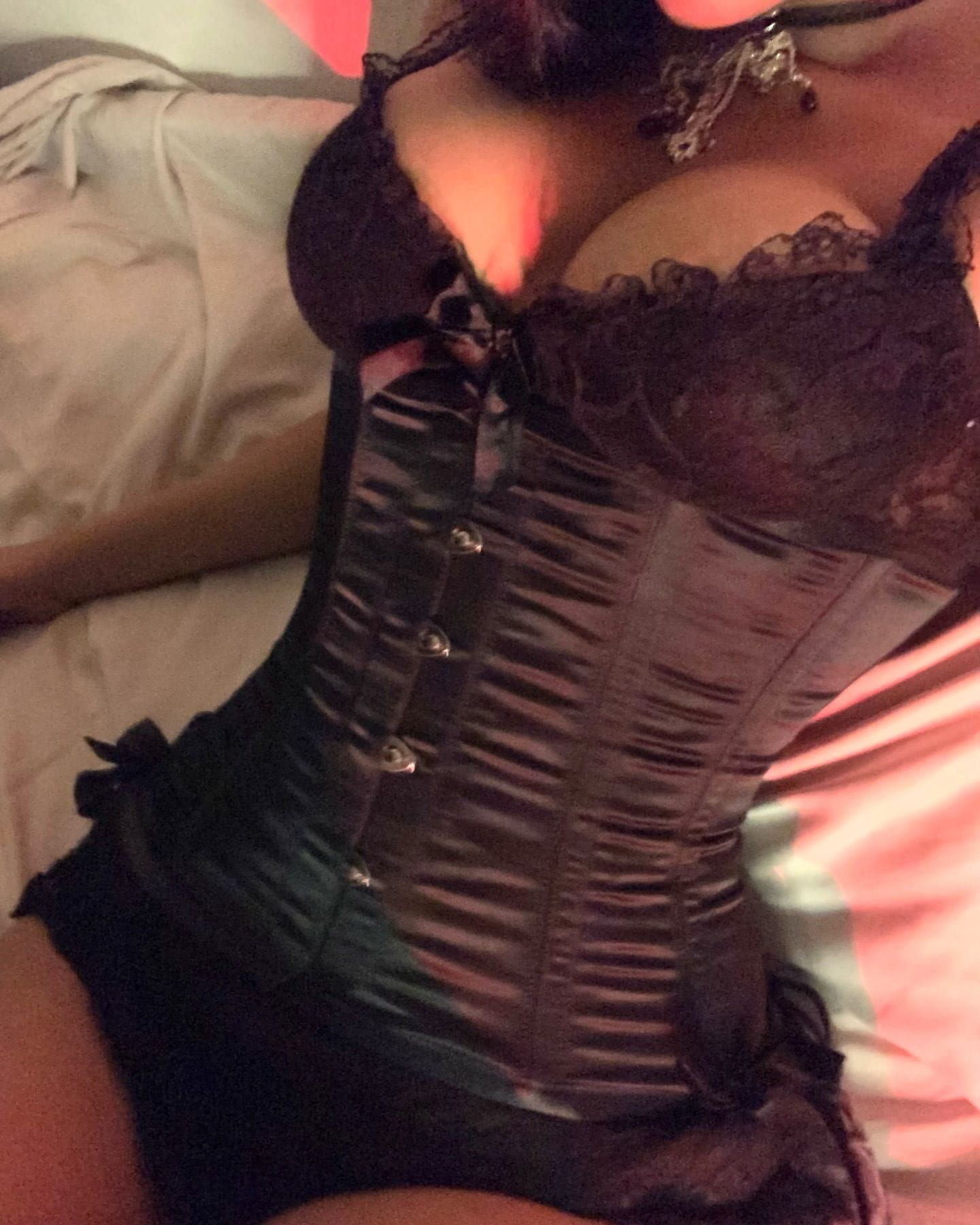 Famous Bengali Viral Instgram Influencer Shengnang Spider Girl Fucking Multiple Guys, Threesome And Giving Bj