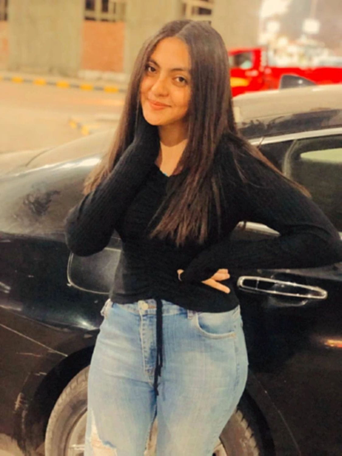 Shy Girlfriend ne dikhayi apni moti badi gand