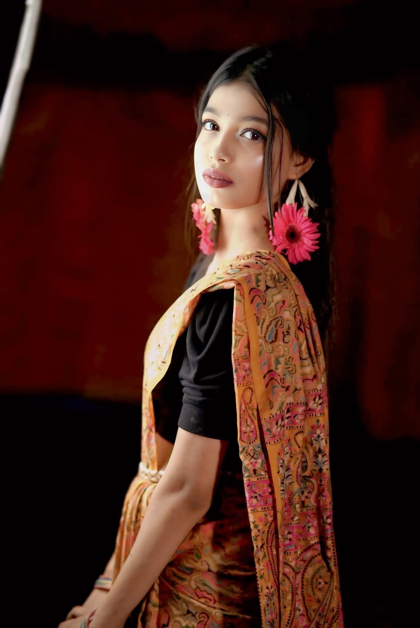 Kitni Cute Hai Yrr, Iski Chut Dekhke Maza Agya - Additional Image