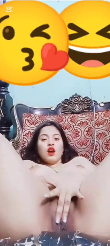Misty ne dikhayi apni big boobs and wet pussy on vc
