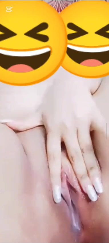 Misty ne dikhayi apni big boobs and wet pussy on vc - Additional Image
