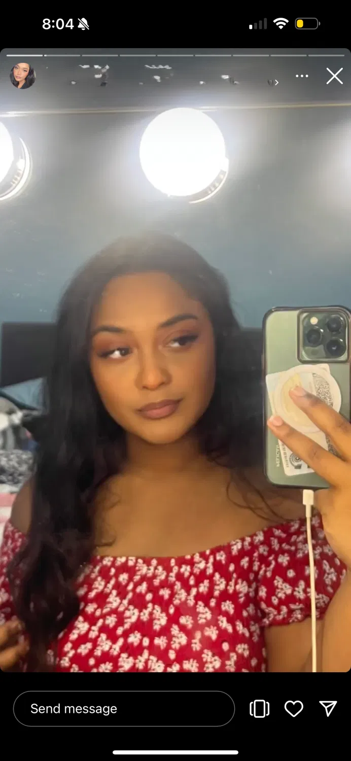 Bengali sexy chubby snapchat girl ne dikhayi apni kali chut - Additional Image