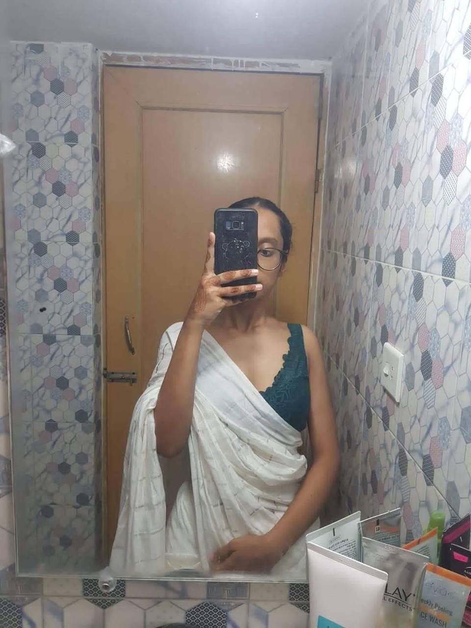 Horny Gf Saifa Nude Showing Video - Additional Image