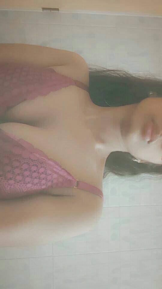 Horny Gf Saifa Nude Showing Video - Additional Image